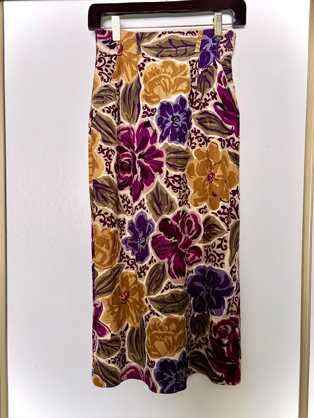 Outback Red 100% Linen Floral Pencil Skirt Size 6 Floral Vintage EUC
